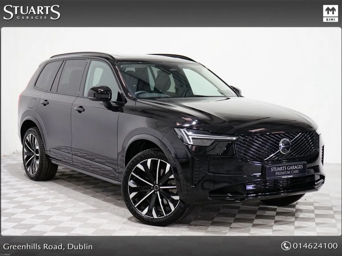Volvo XC90 *PLUS PRO* IN ONYX BLACK METALLIC WITH - Image 1
