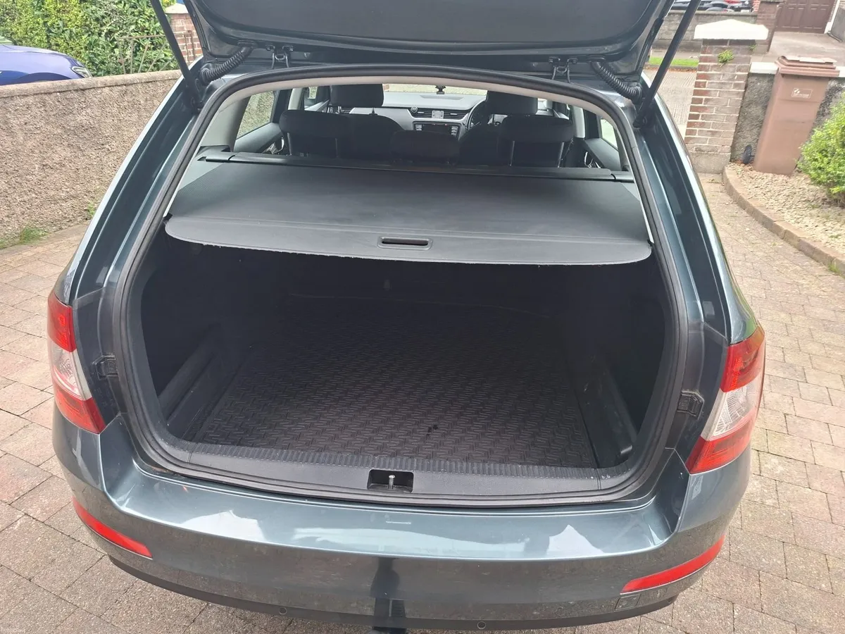 Skoda Octavia 2017 - Image 5