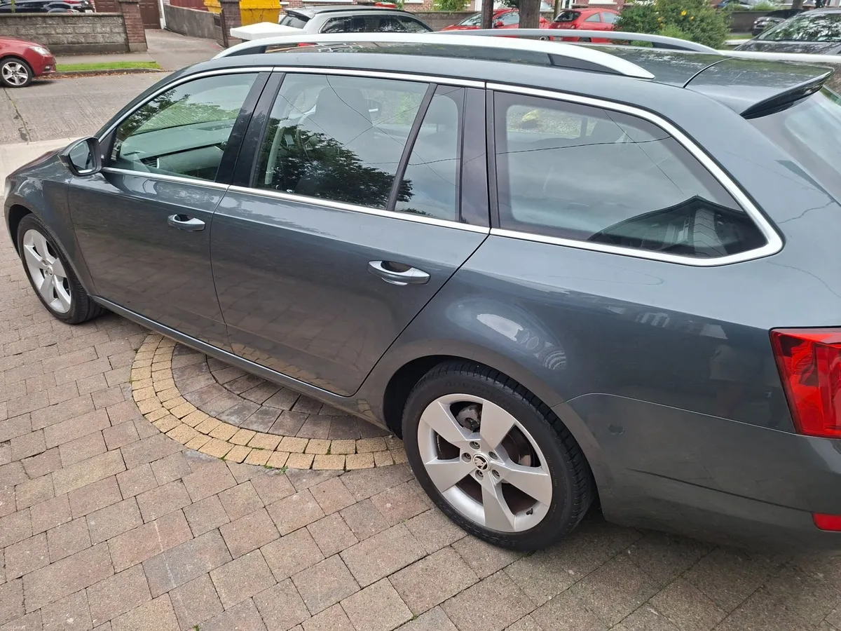 Skoda Octavia 2017 - Image 6