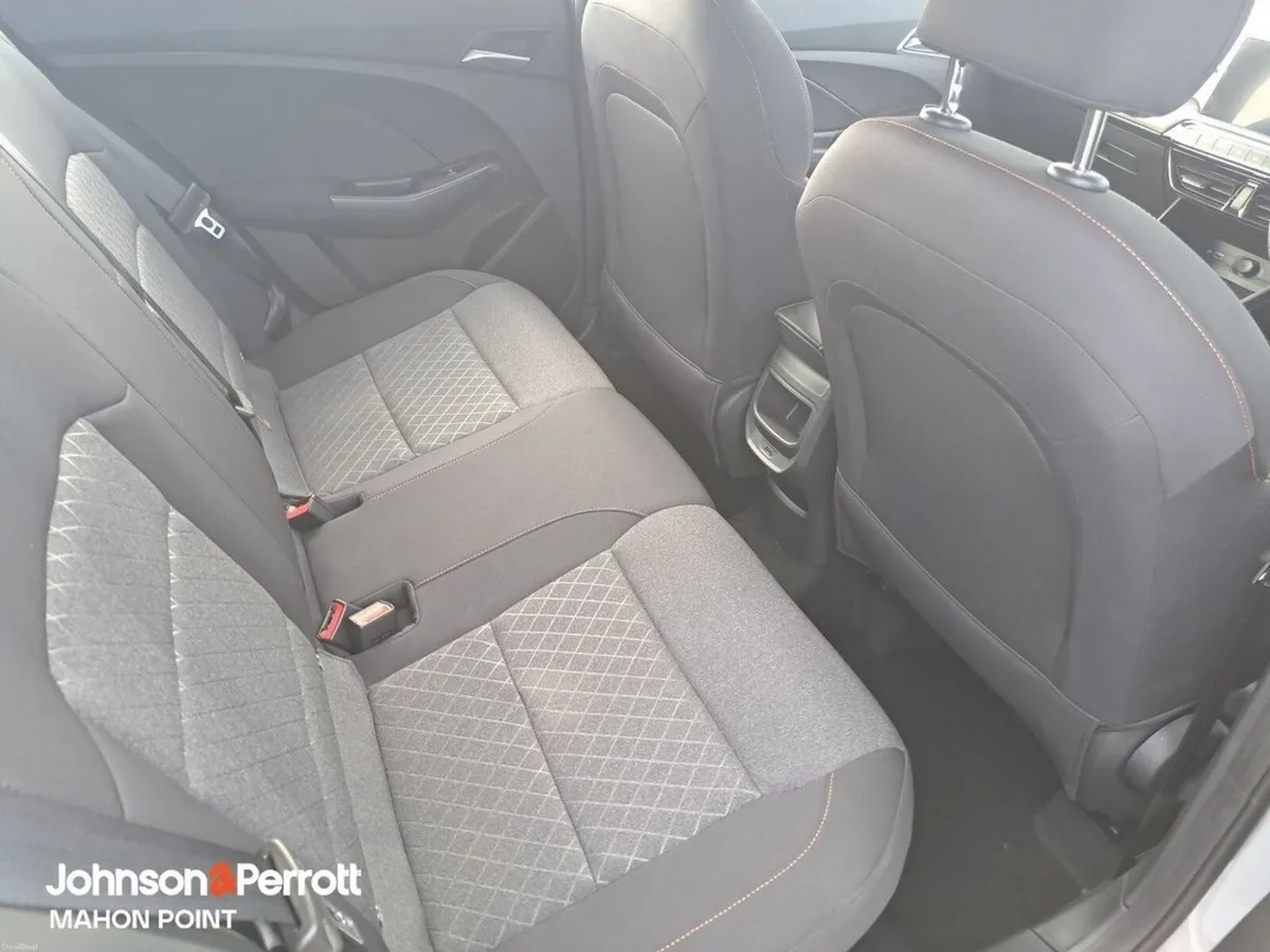 MG MG3 HYBRID AUTO *262 MODEL LIMITED OFFER* - Image 3