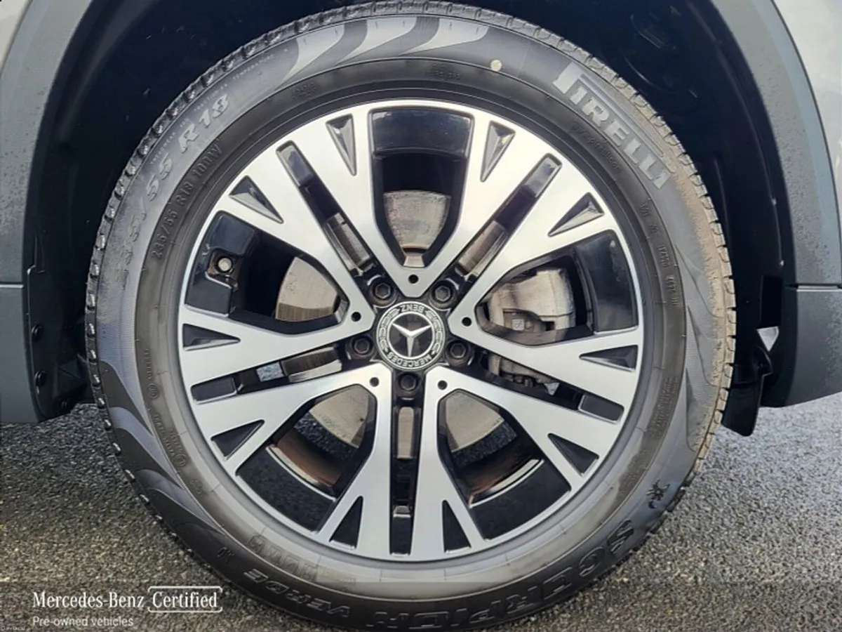 Mercedes-Benz GLA GLA200d Progressive Plus AUTO *( - Image 5