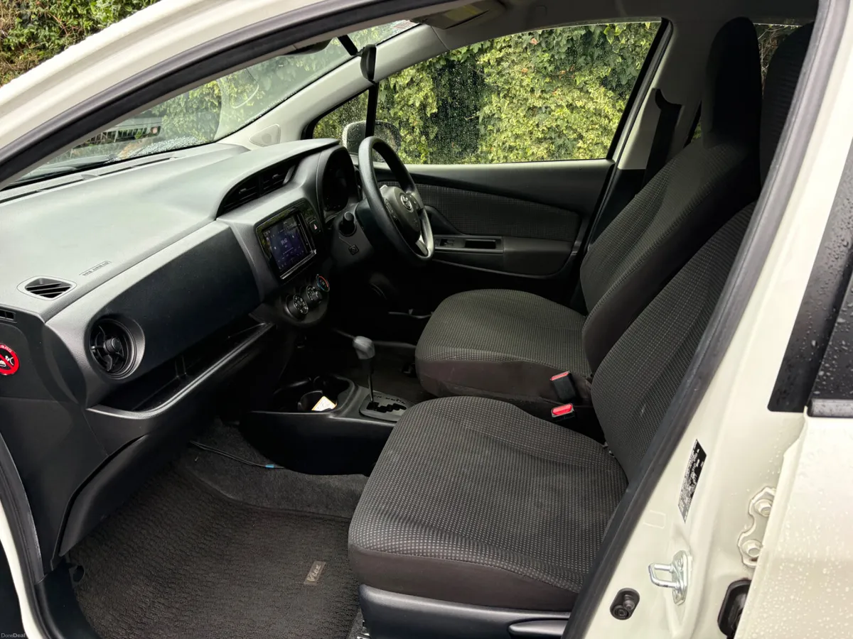 Toyota Vitz 2017 Automatic - Image 6
