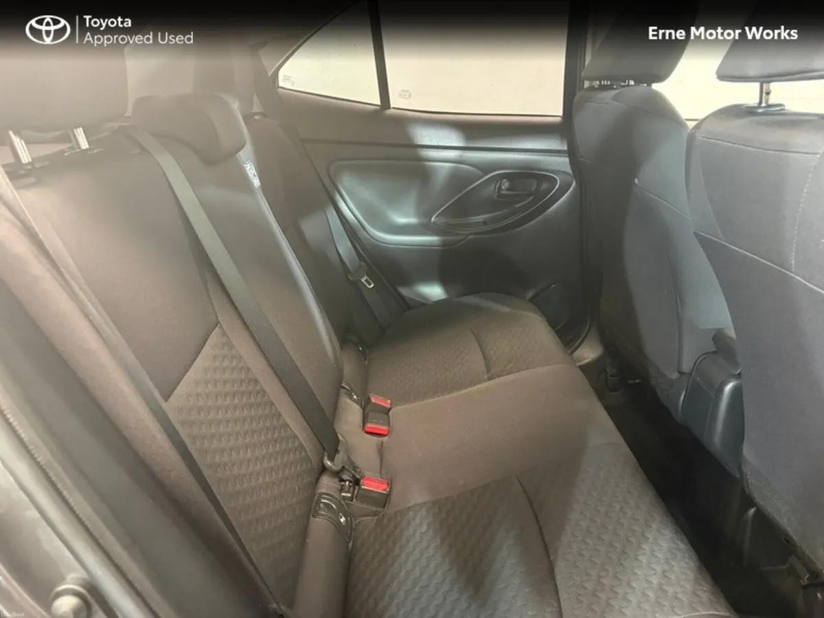 Toyota Yaris Cross YARIS CROSS LUNA - Image 6