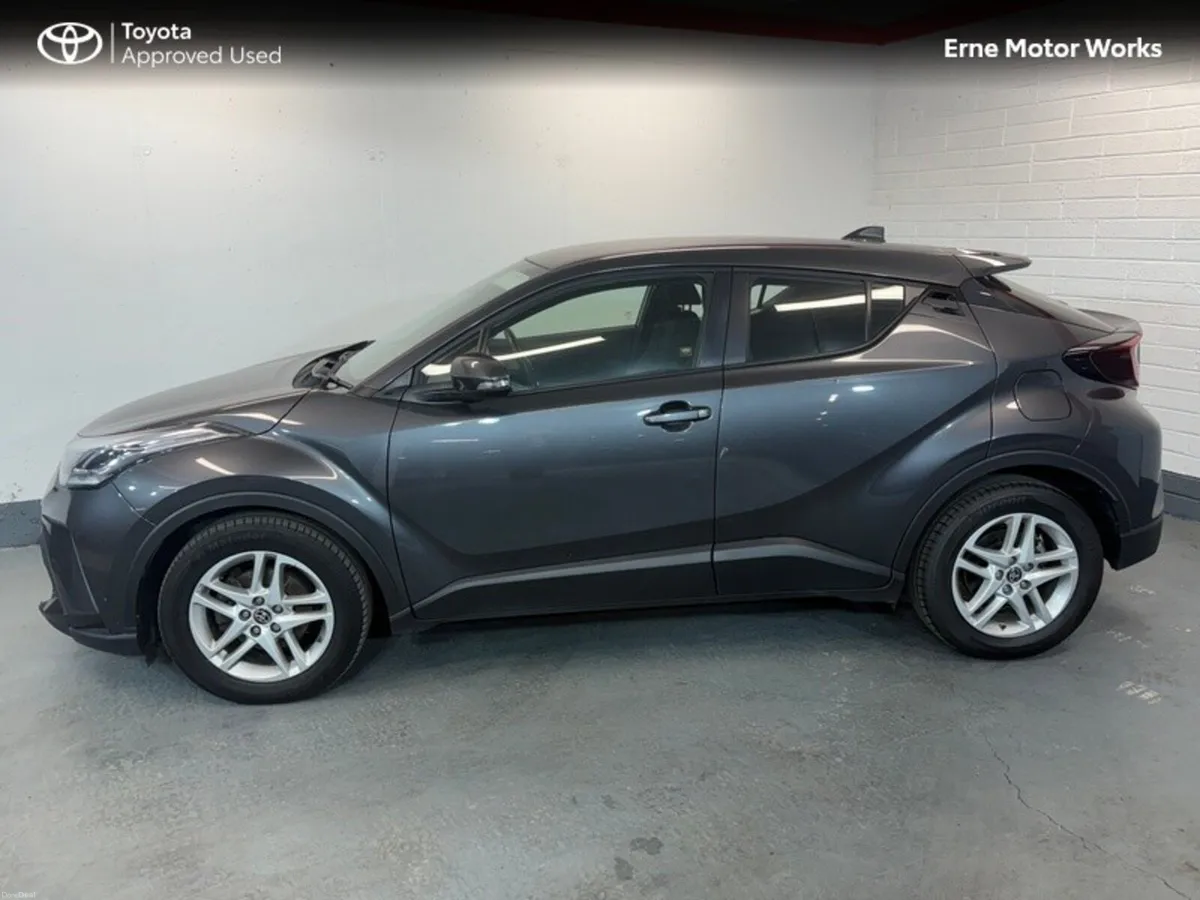 Toyota C-HR C-HR HYBRID LUNA - Image 2