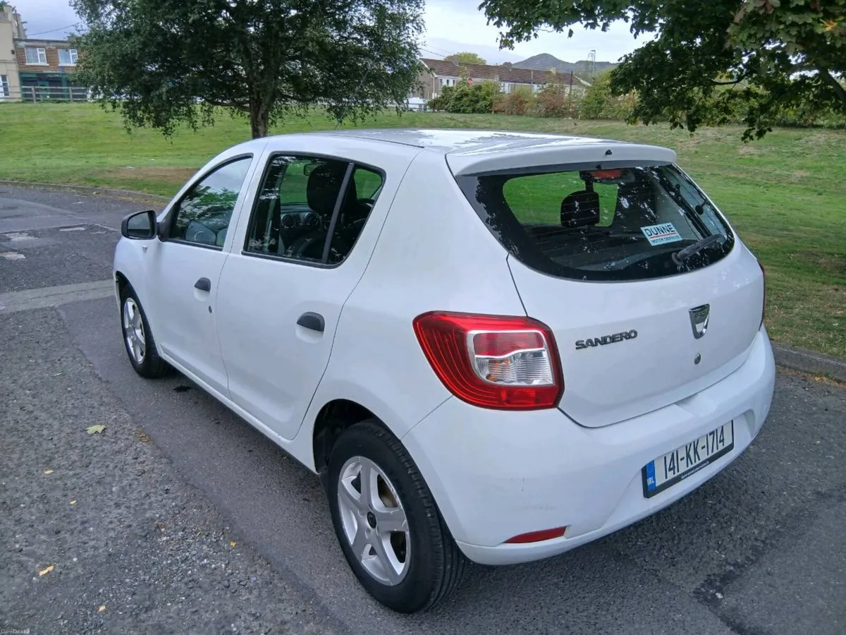 141 DACIA SANDERO 1.2 NCT 10/26 TAXED 10/26 low mi - Image 5