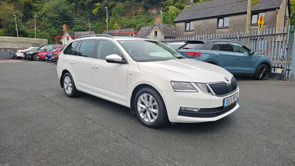 Skoda Octavia 2020  Soleil 1.0TSI 115HP ESTATE - Image 2