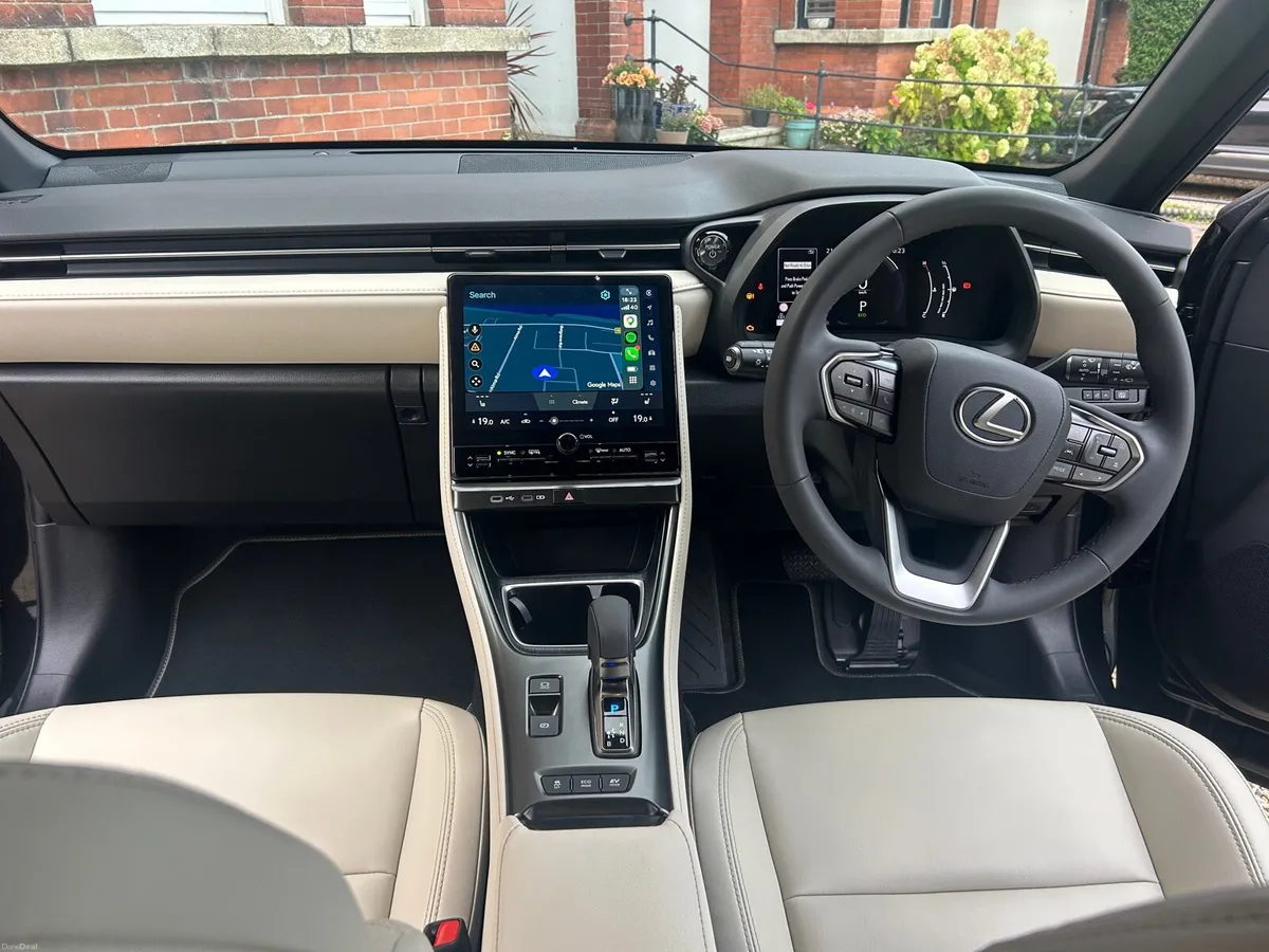Lexus LBX 1.5L Self-charging Hybrid Elegance - Image 5