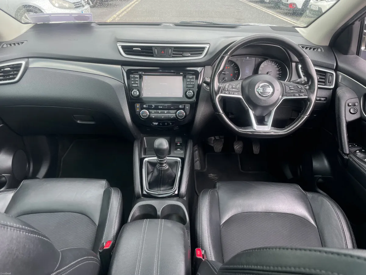 Nissan Qashqai 2017 1.5 Diesel Manual - Image 5