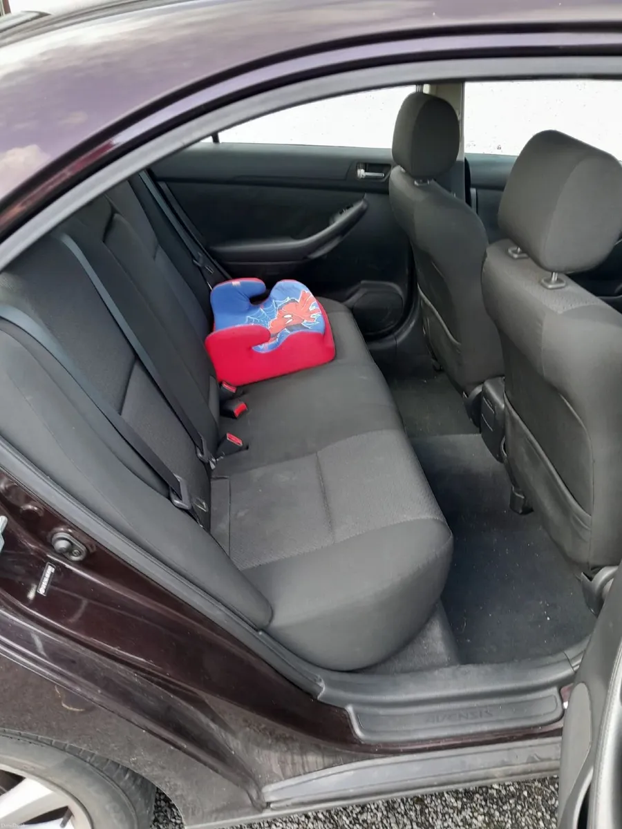 Toyota Avensis 2006 - Image 1