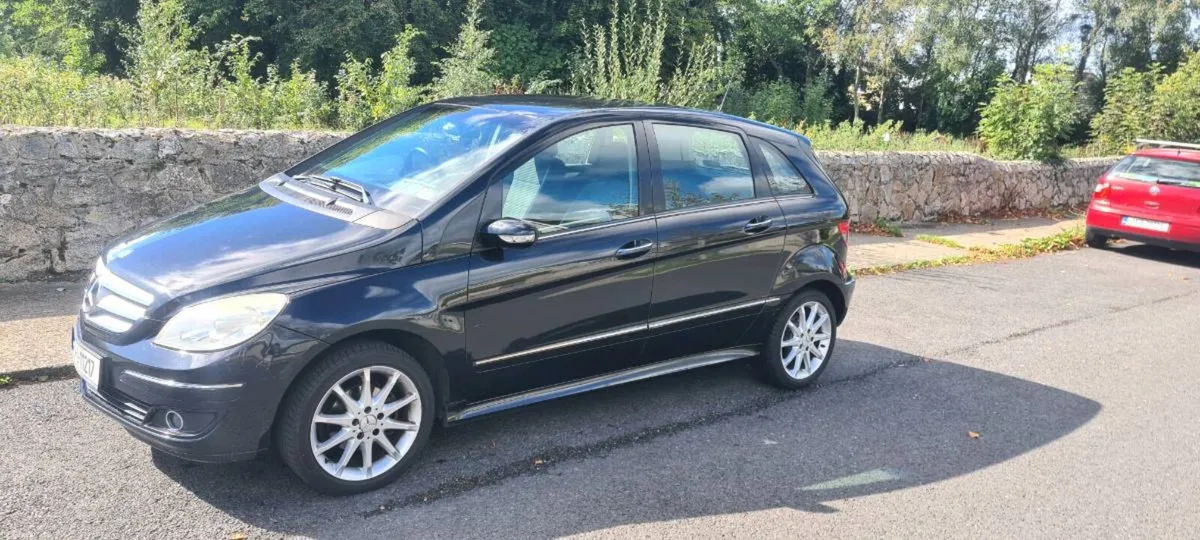 Car - Image 1
