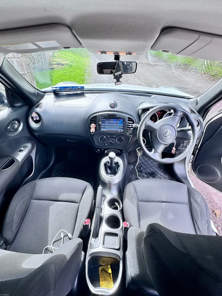 Car - Image 5