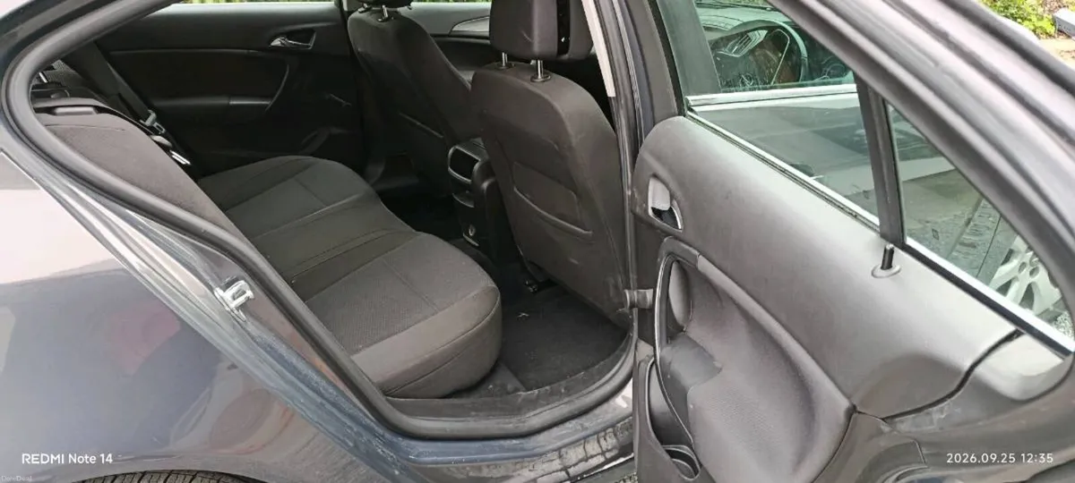 Car - Image 5