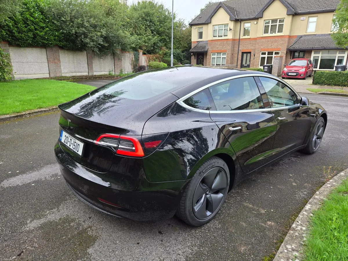 Tesla Model 3 SR+ 2020 - Image 4