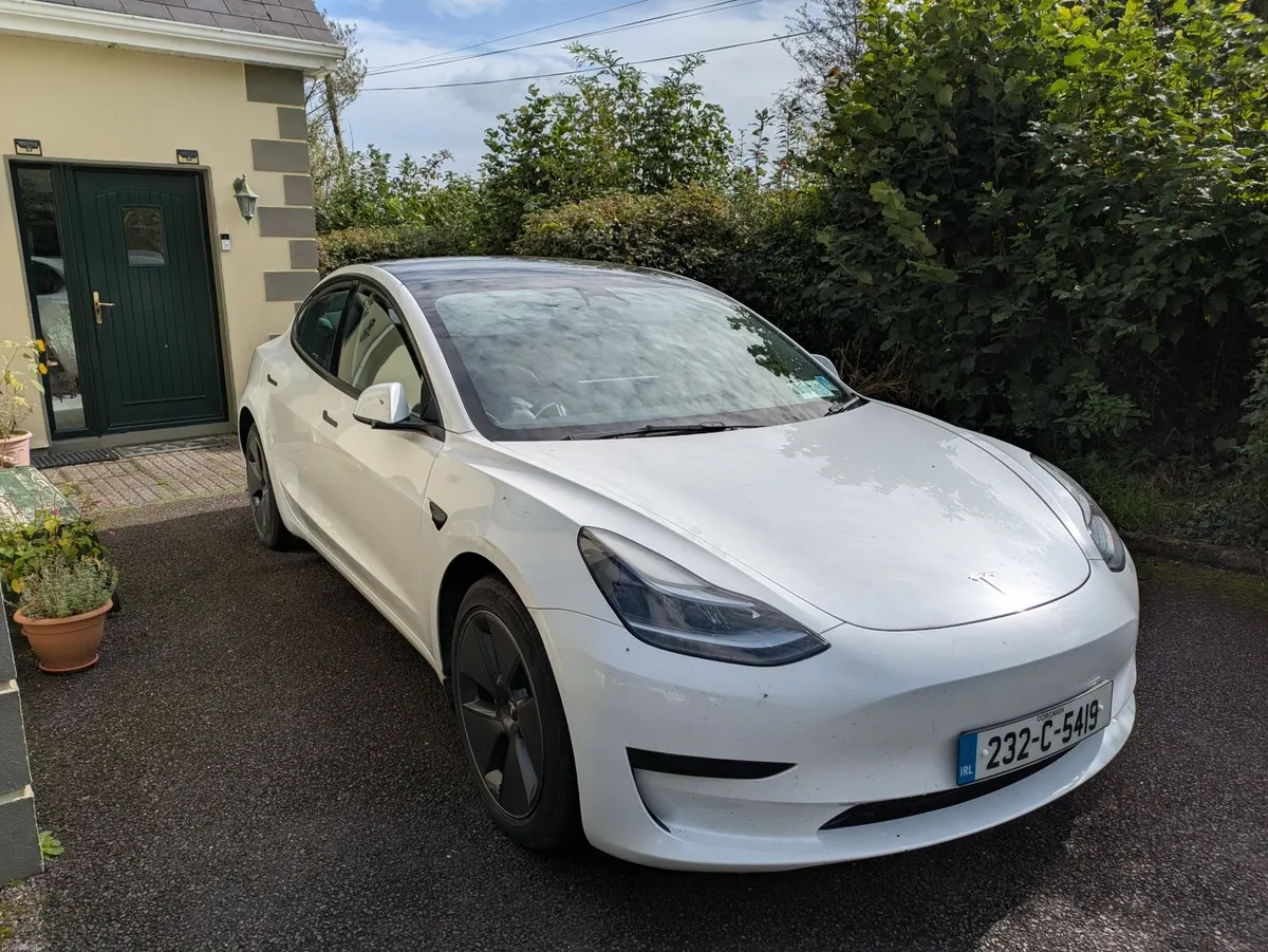 Tesla Model 3 2023 - Image 1