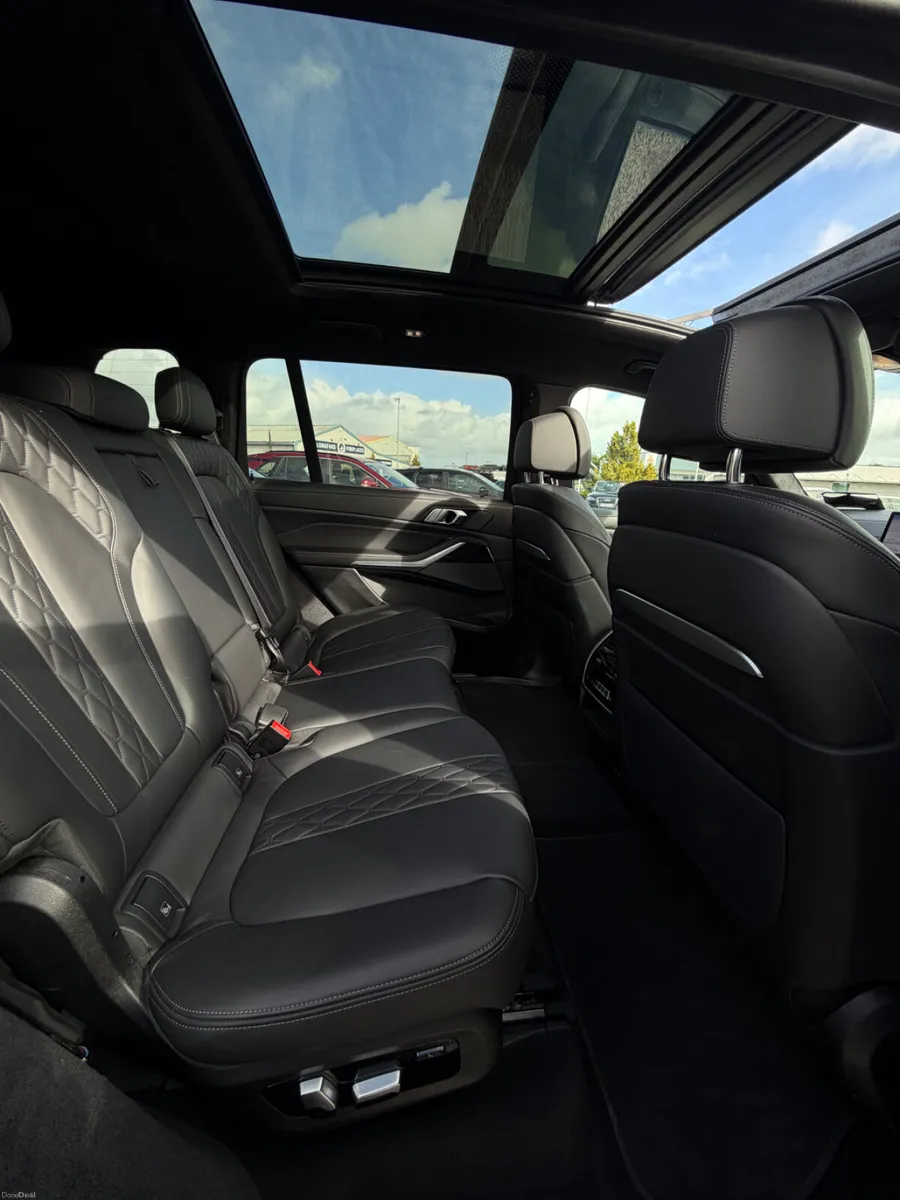 241 BMW X7 - Image 4