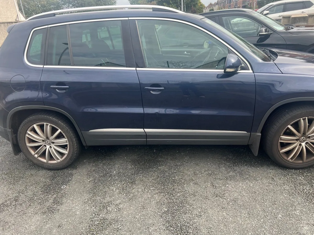 Volkswagen Tiguan 2015 - Image 4