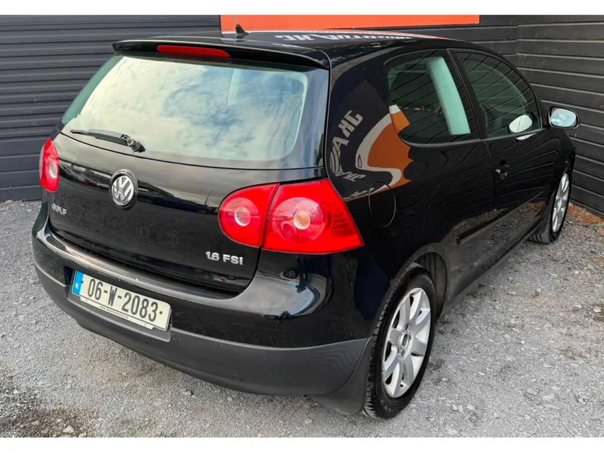 Volkswagen Golf 1.6 SPORT FSI 3DR 115BHP - Image 6