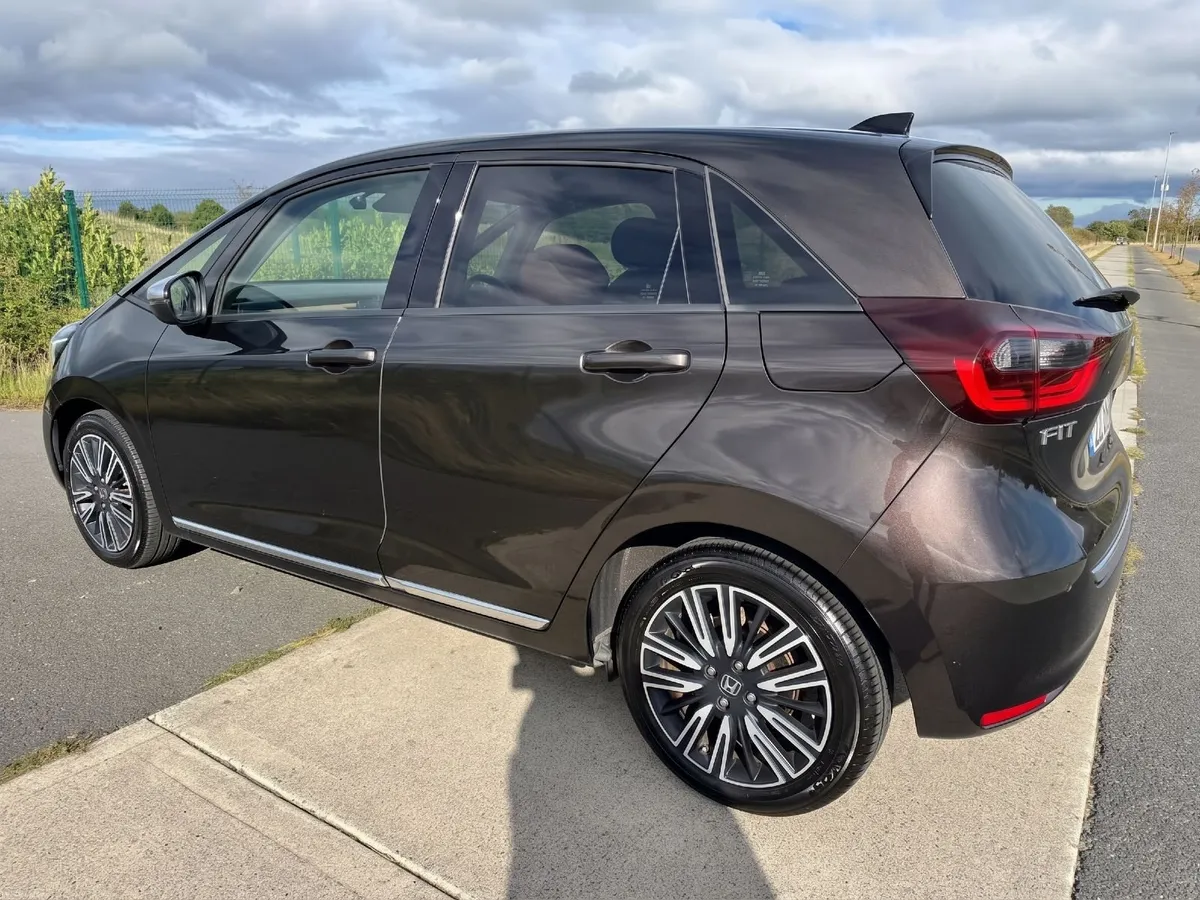 Honda Fit 2020 - e:HEV - Top Luxury Model - Image 5