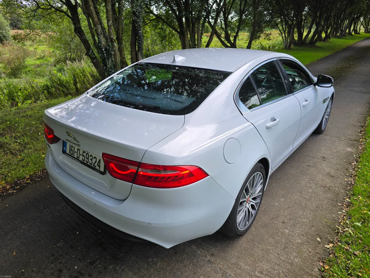 2016 Jaguar XE Prestige 2.0d 163hp Manual - Image 4