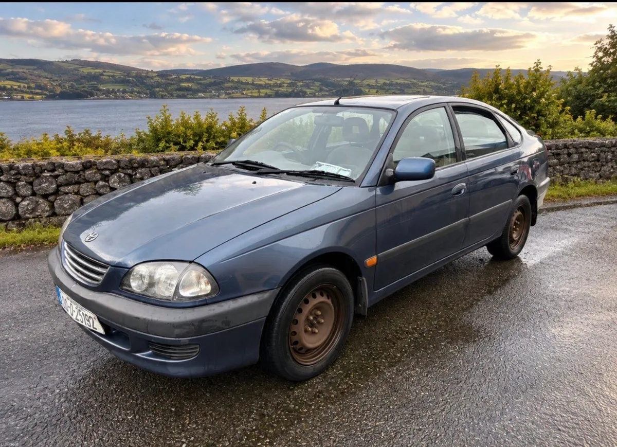 2000 Toyota Avensis NCT & TAX 2-27 - Image 1
