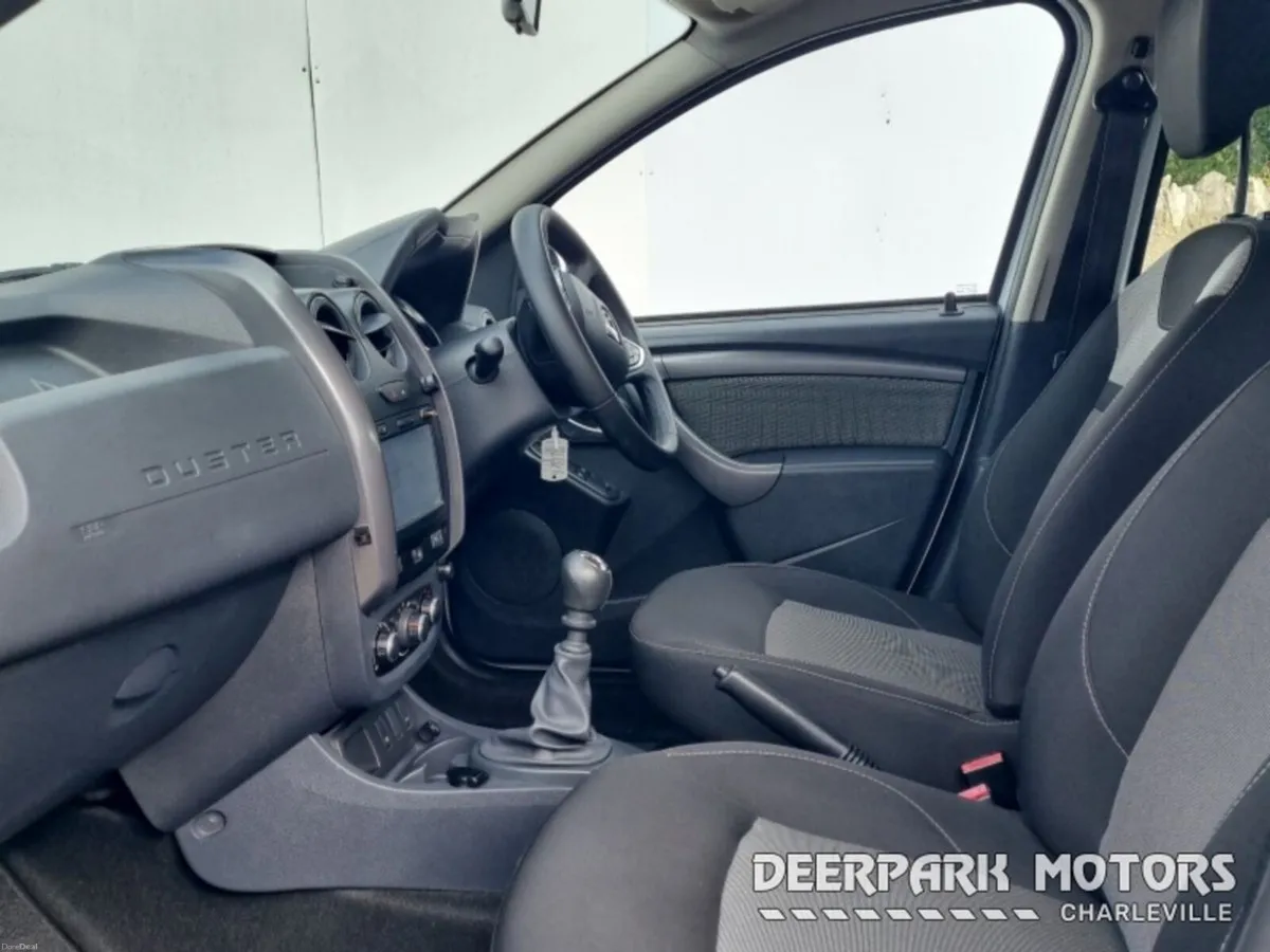 Dacia Duster 1.5 dCi 110 PRESTIGE - Image 4