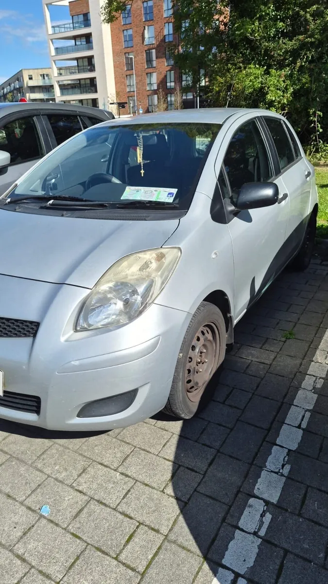 2010 Toyota Yaris 1.0 VVT-i Terra - Image 3