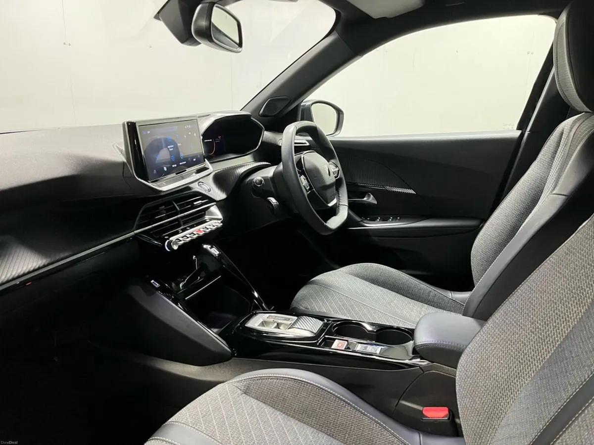 Peugeot 2008 Allure EV 50kWh 136BHP - Parking Sens - Image 6