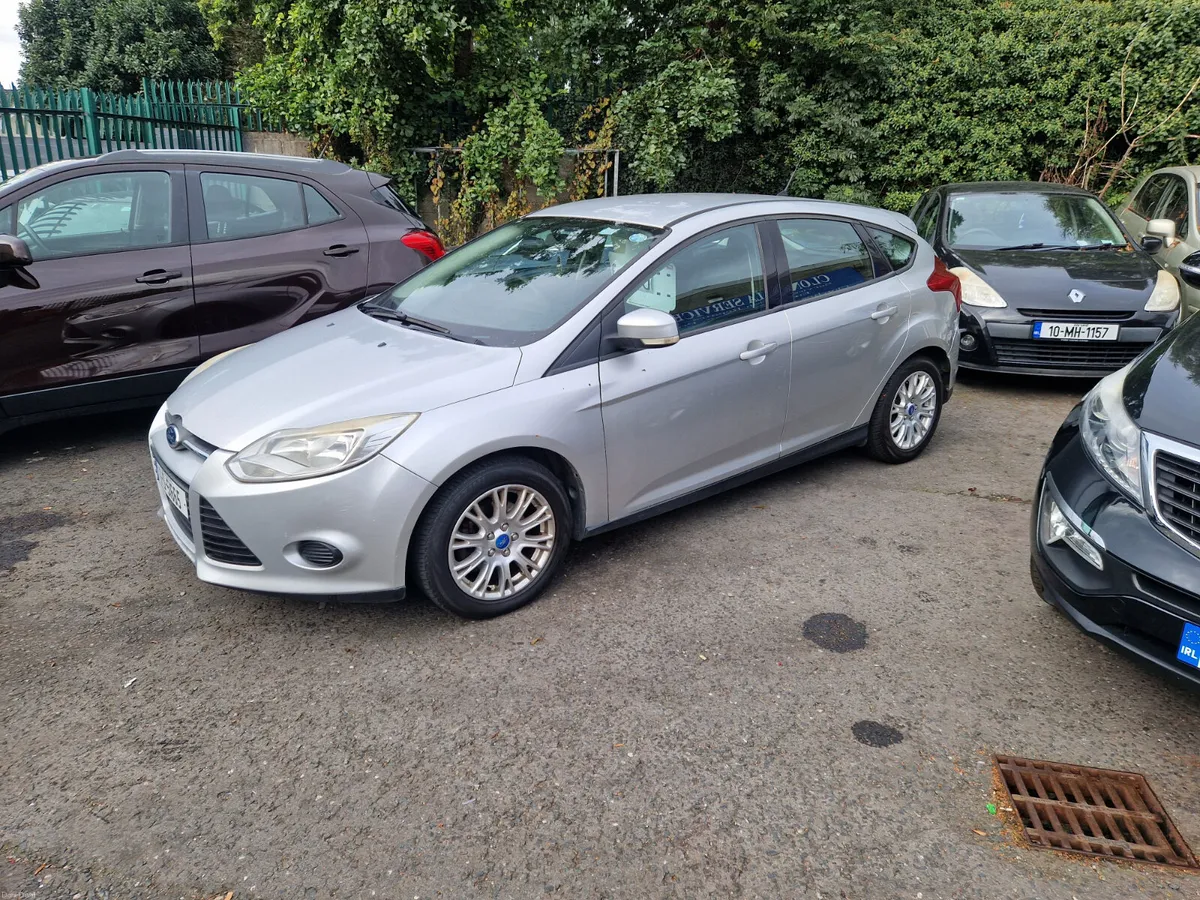 Ford Focus 2011 - Image 3