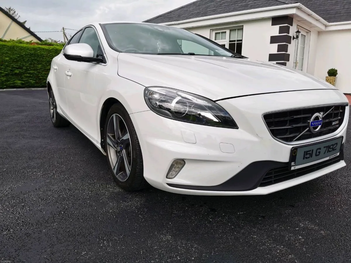 Volvo V40 1.6 Diesel R Design Top Spec - Image 1