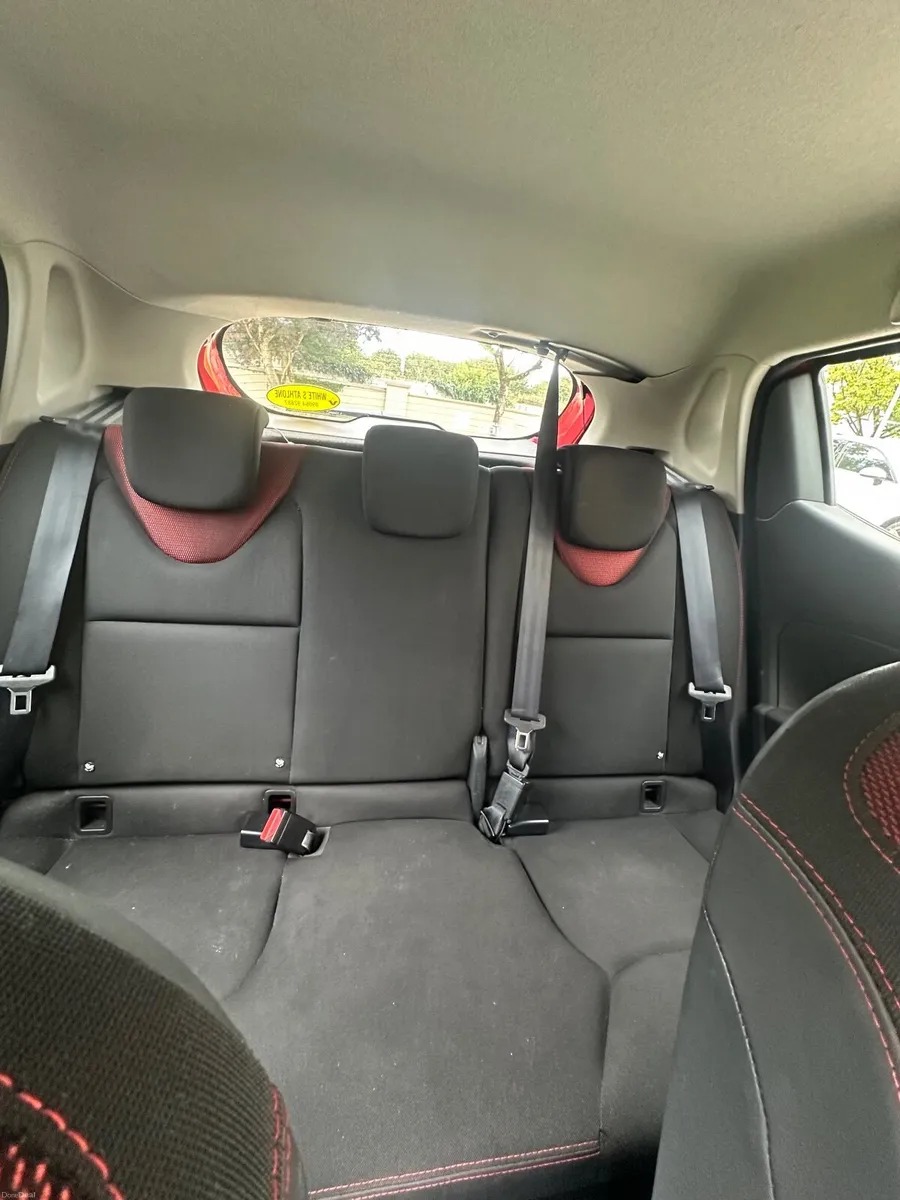 Renault Clio 2014 - Image 4