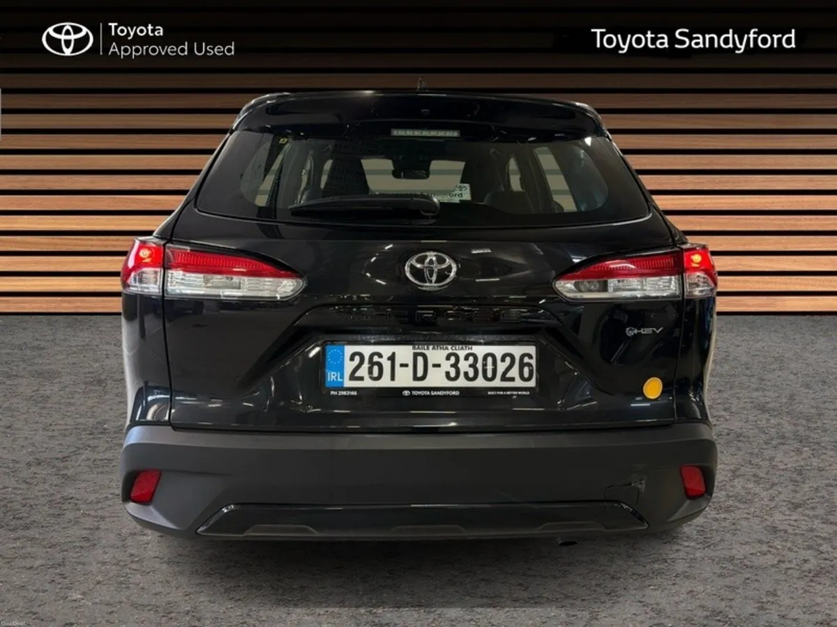 Toyota Corolla Cross LUNA 1.8 AUTO // REAR CAMERA - Image 4