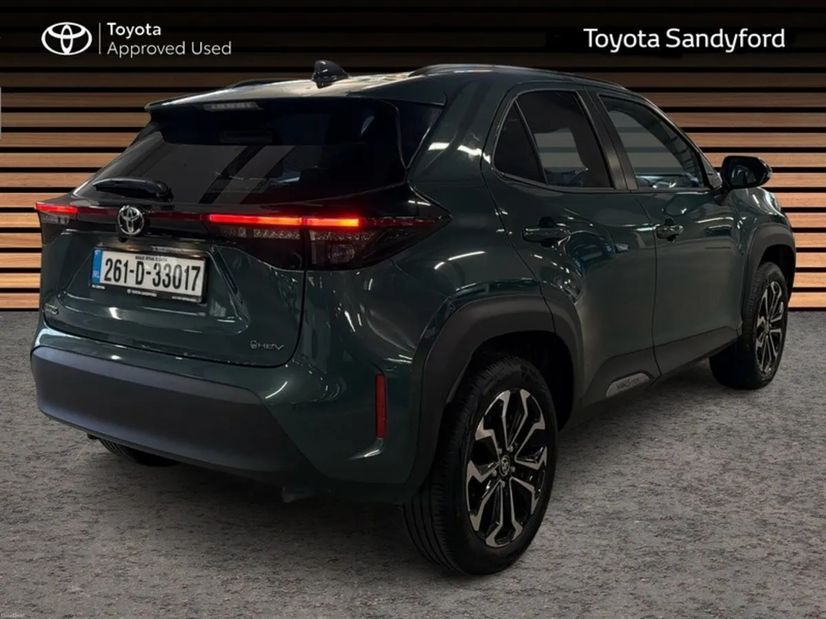 Toyota Yaris Cross LUNA SPORT // REAR CAMERA // SM - Image 2