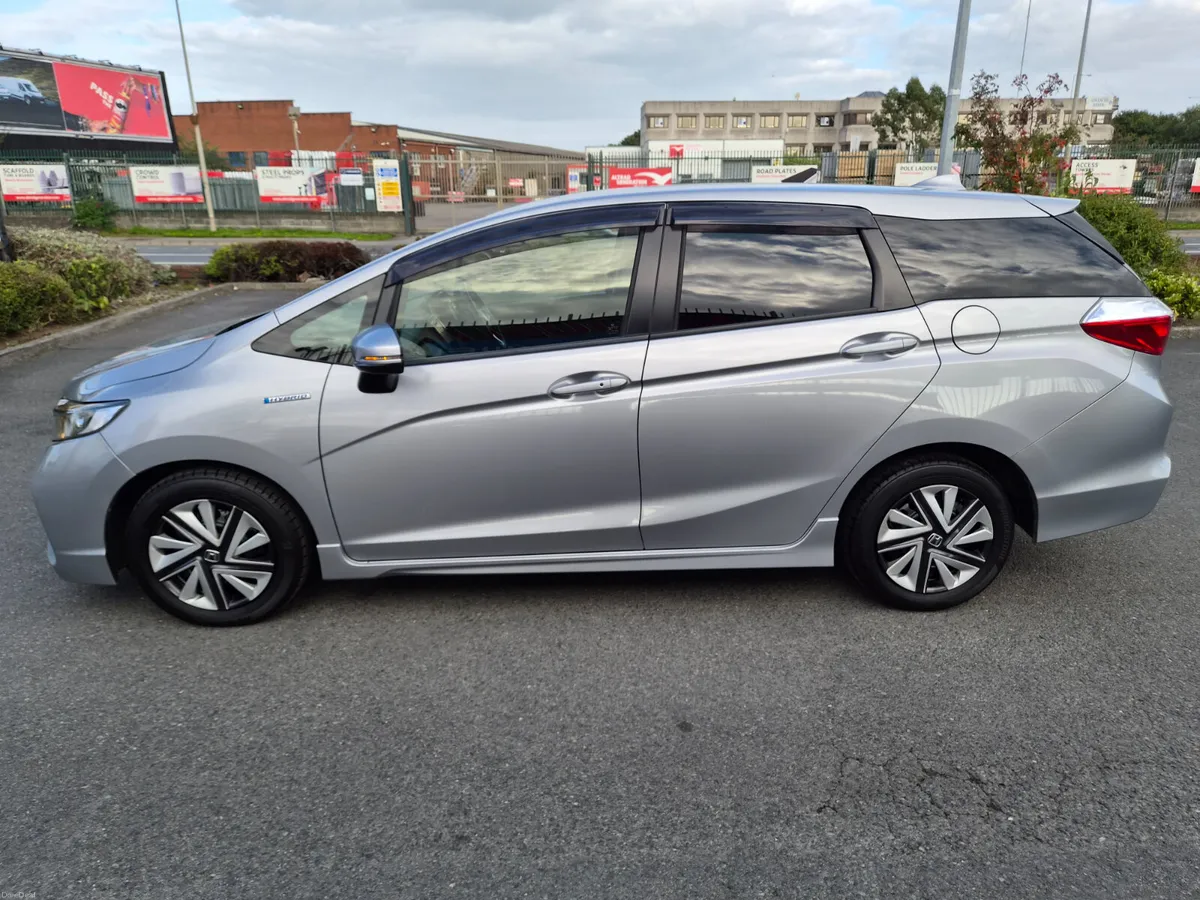 Honda Shuttle Hybrid @ Carland Dublin - Image 6