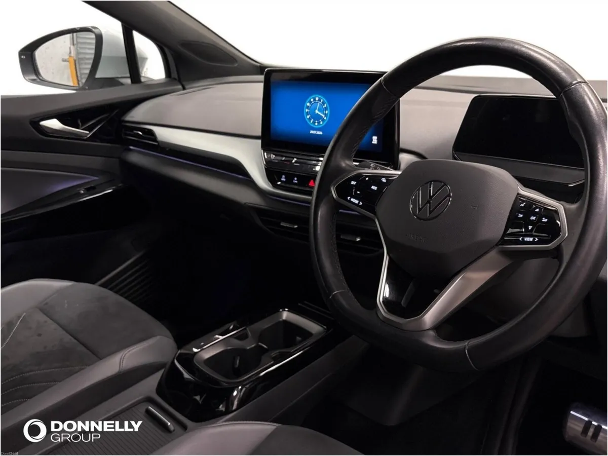 Volkswagen ID.4 109kW Life Pure 52kWh 5dr Auto - Image 6