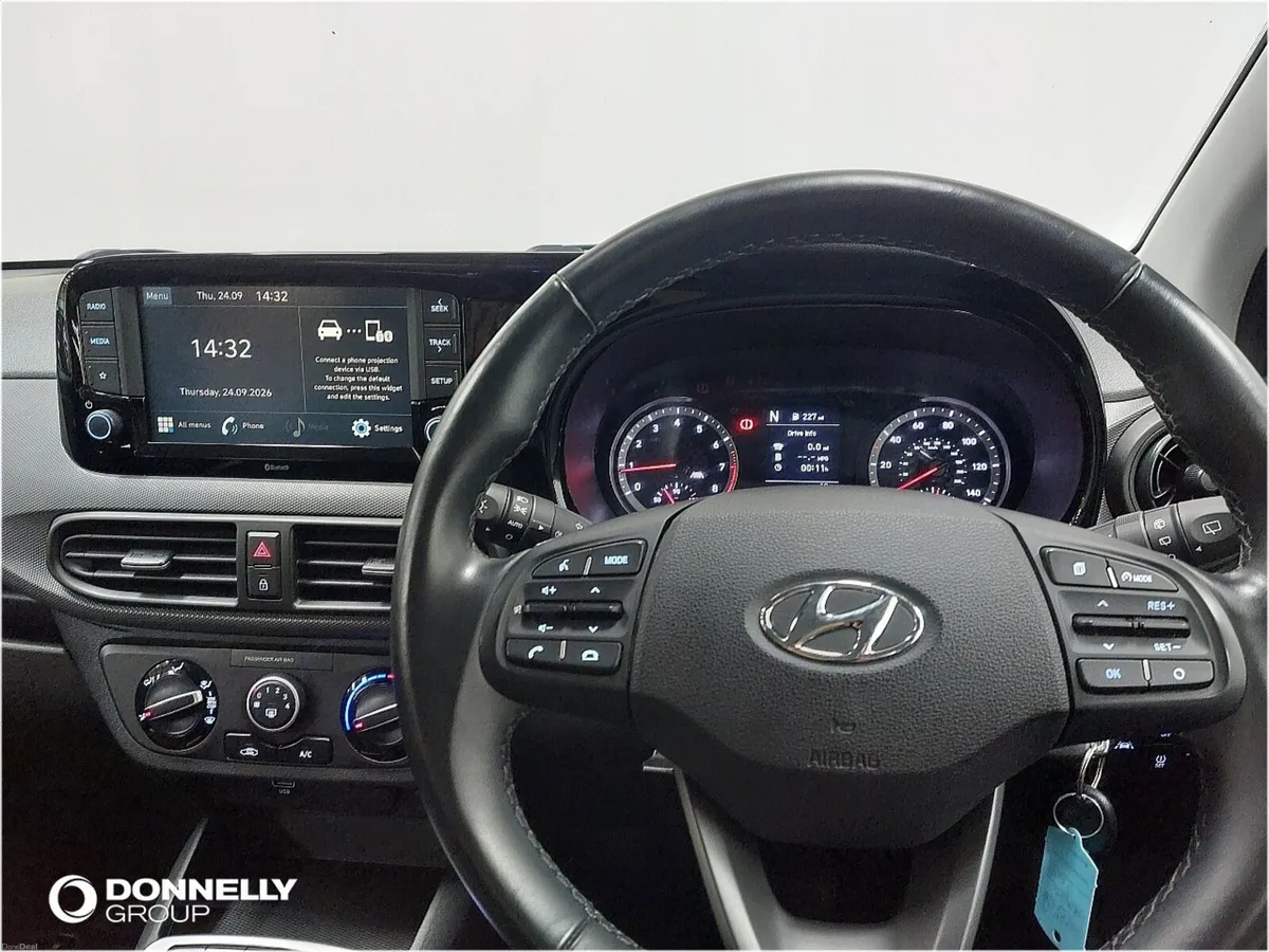Hyundai i10 1.0 MPi SE Connect 5dr Auto - Image 4