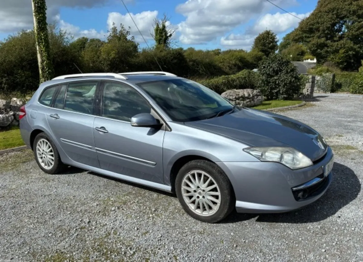 Renault Laguna Prestige Estate 2010 - Image 1