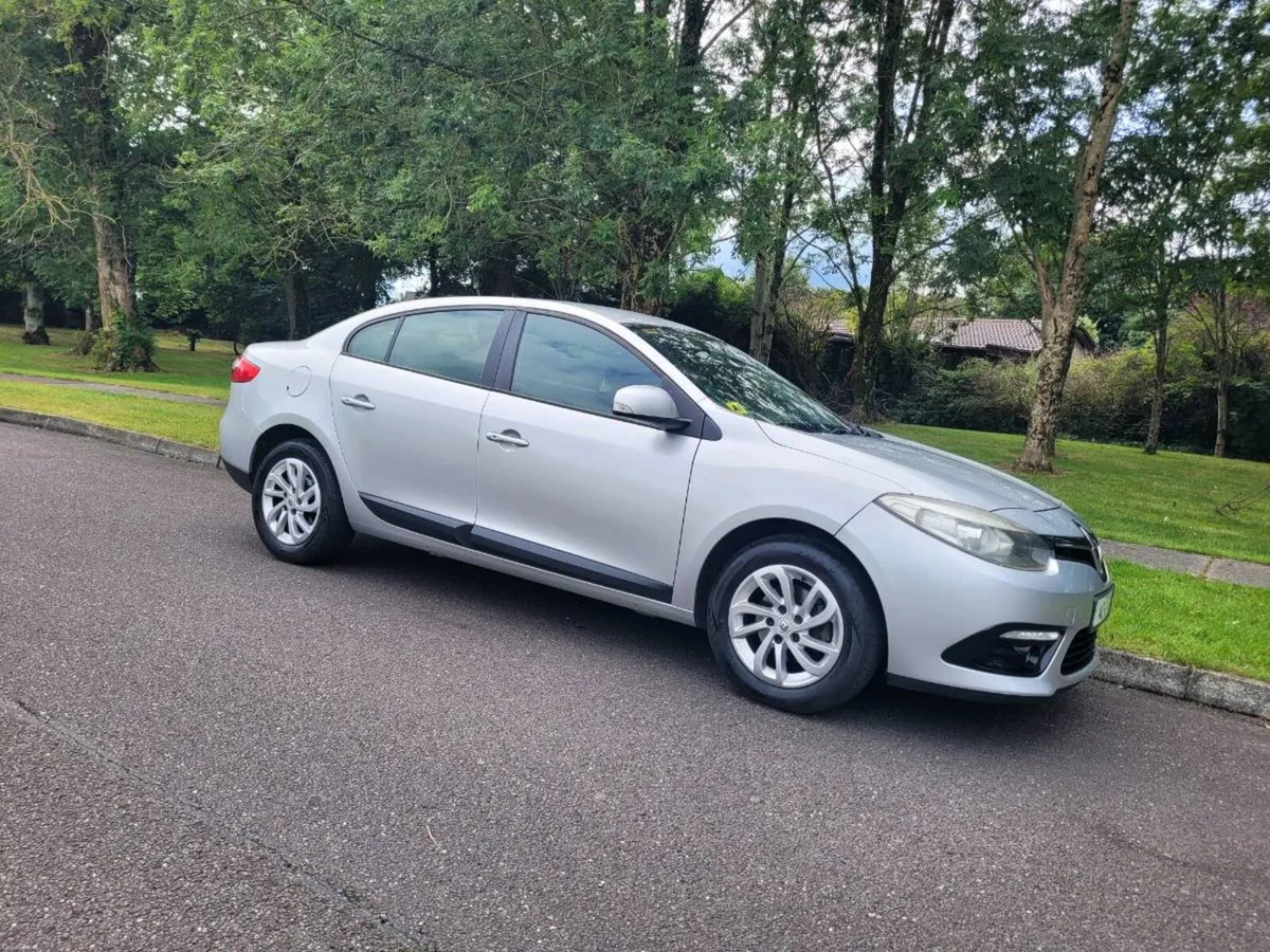 SPOTLESS 142 RENAULT FLUENCE NEW NCT UNTIL 10/27. - Image 3