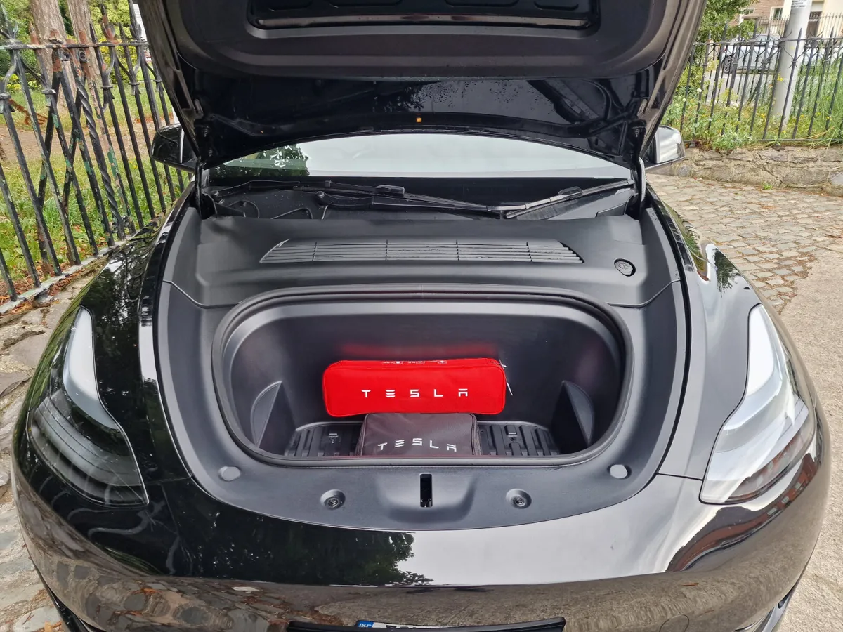 2023 (231) Tesla Model Y RWD - Image 5