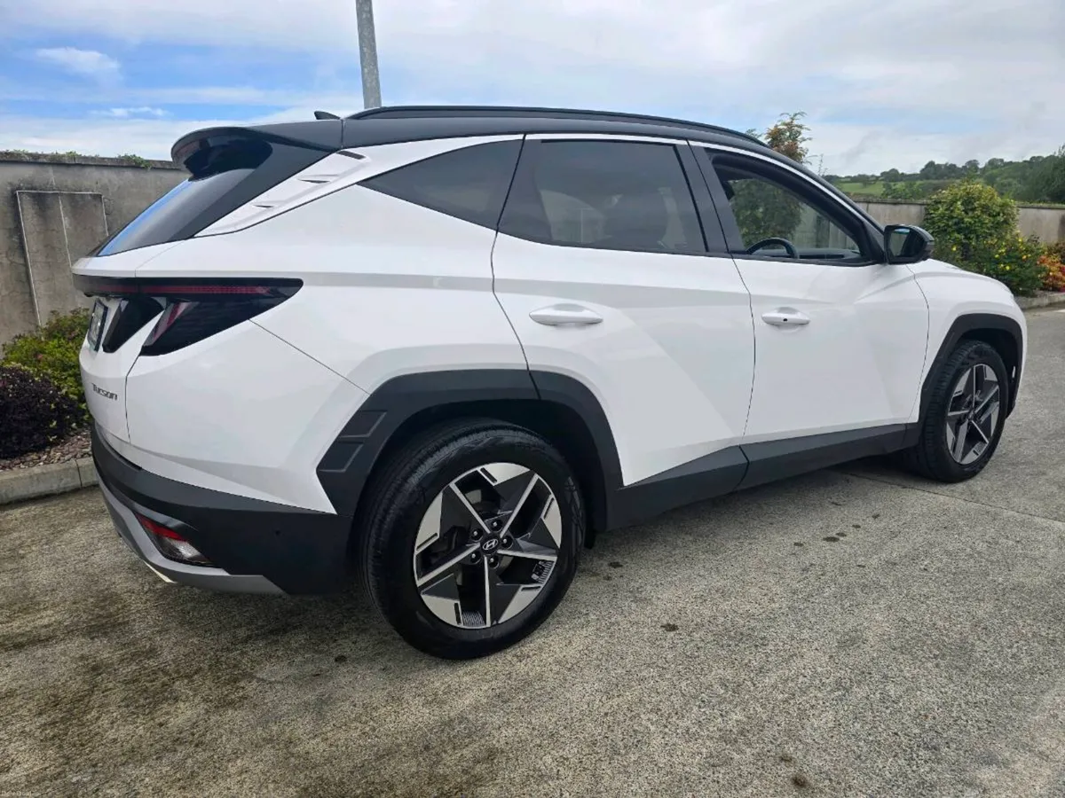 Hyundai Tuscon Executive Plus - Image 2