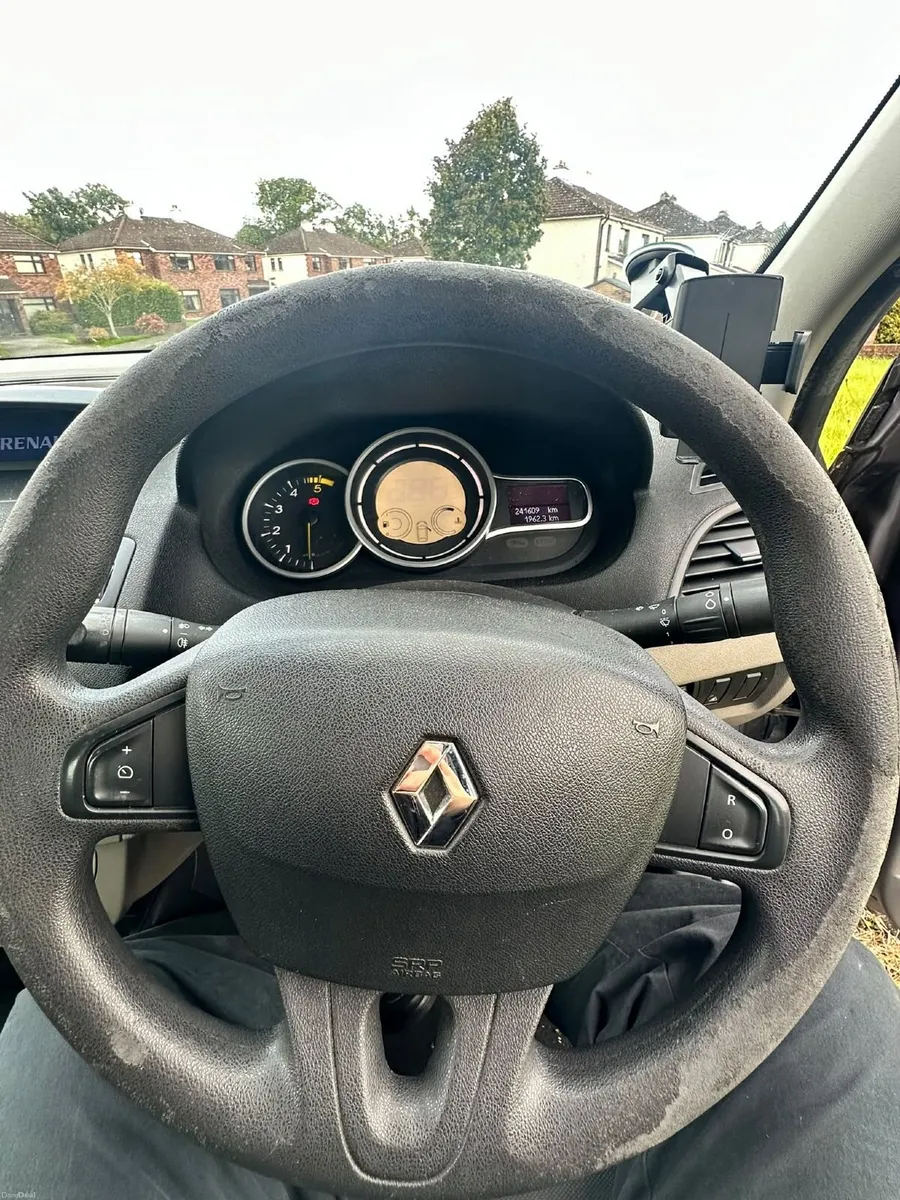Renault Fluence 2010 WITH TAX AND NCT - Image 3