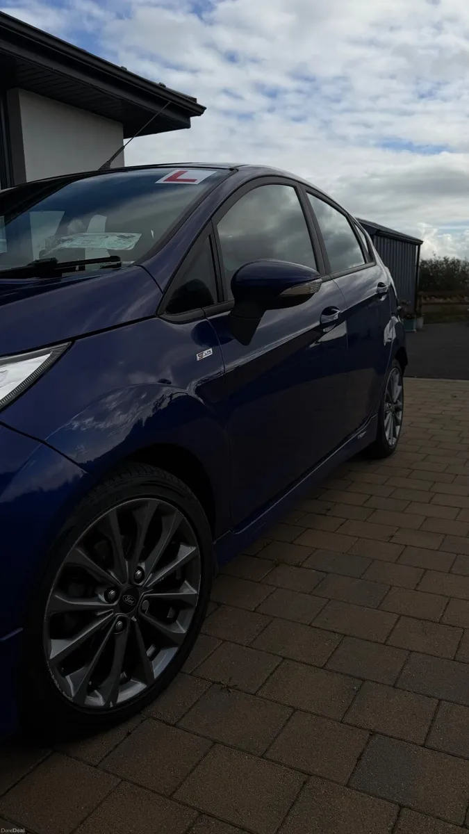 Ford Fiesta 2017 ST Line - Image 5