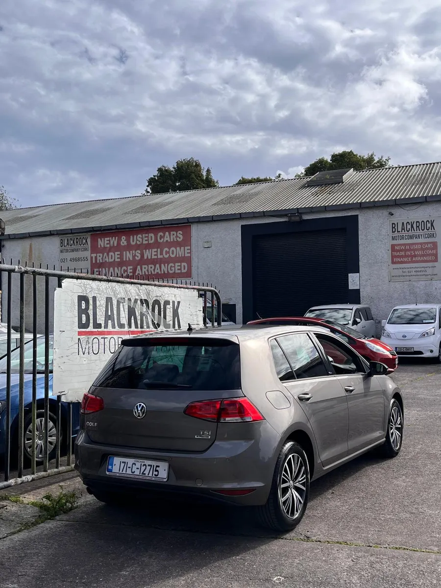 Volkswagen Golf 2017 - Image 2