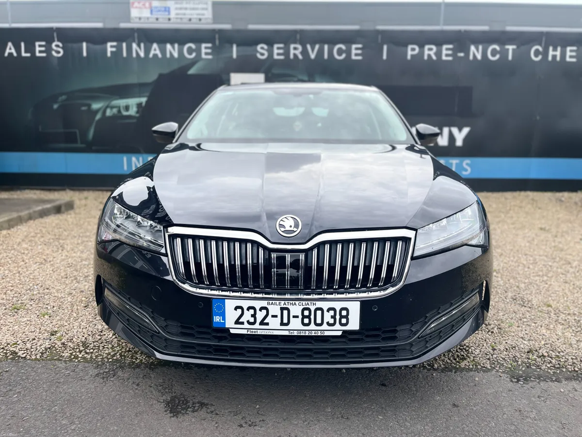 SKODA SUPERB, 2023, 2.0 DIESEL, AUTOMATIC - Image 3