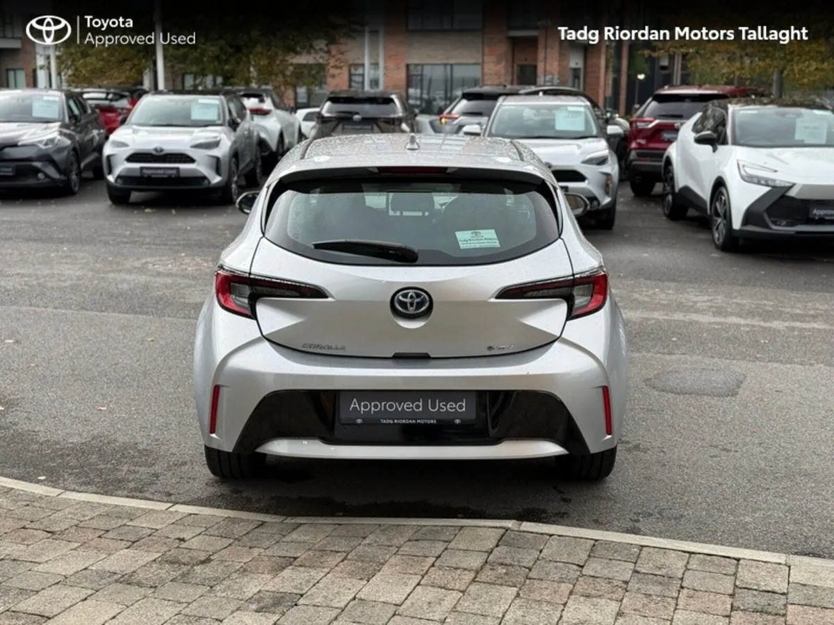 Toyota Corolla HEV LUNA HATCHBACK - Image 4