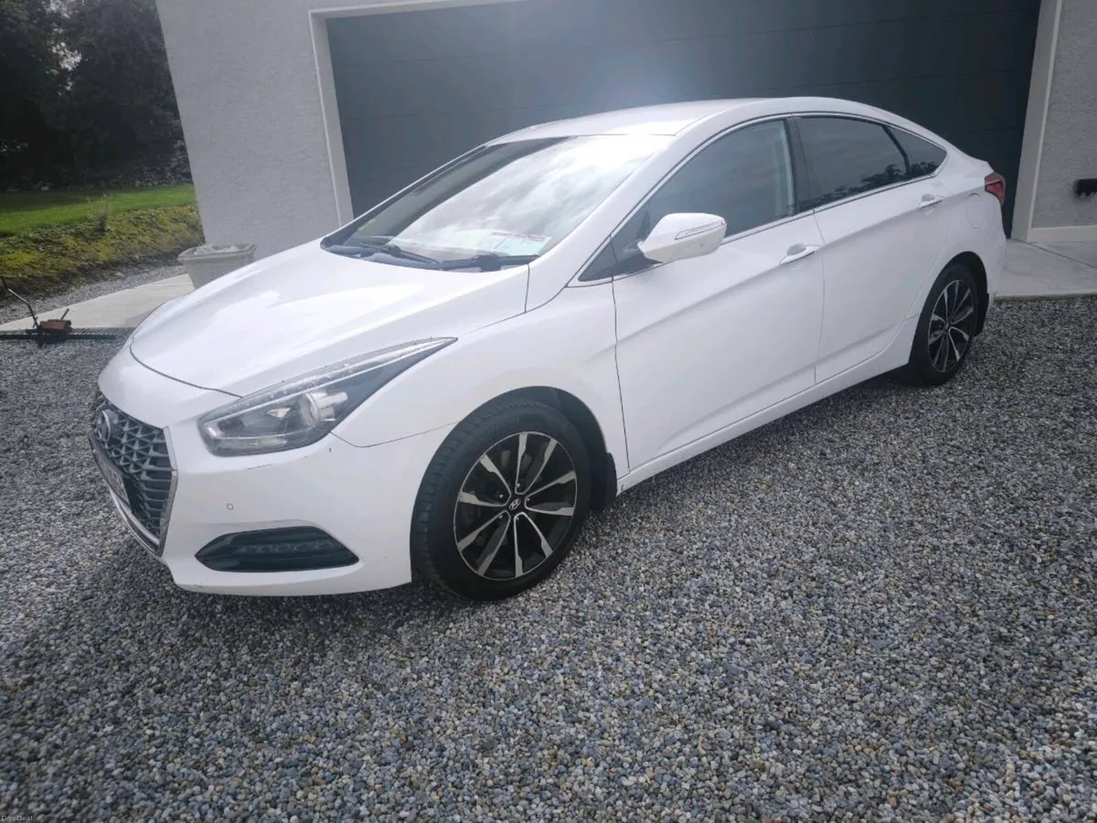Hyundai i40 - Image 1