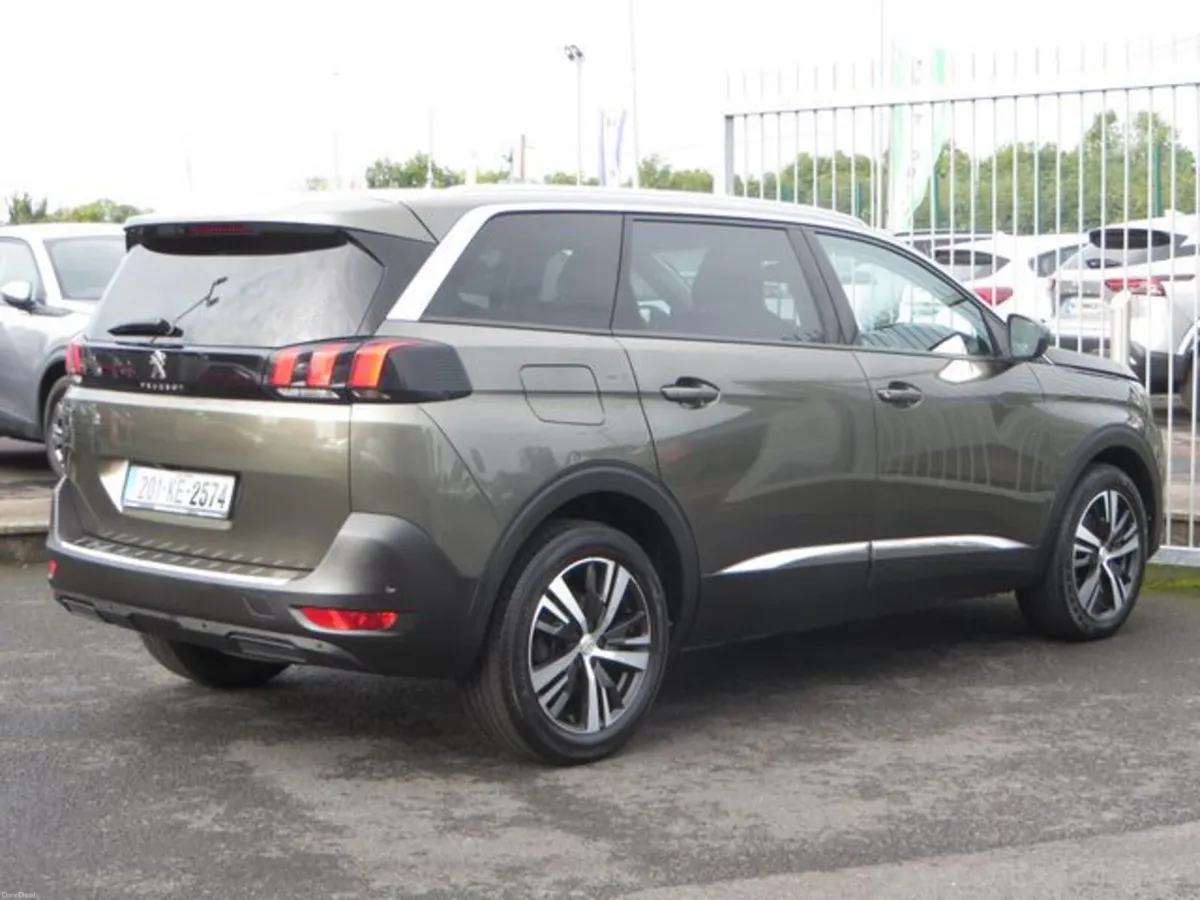 Peugeot 5008 Allure 1.5 Blue HDI 130 Automa - Image 5