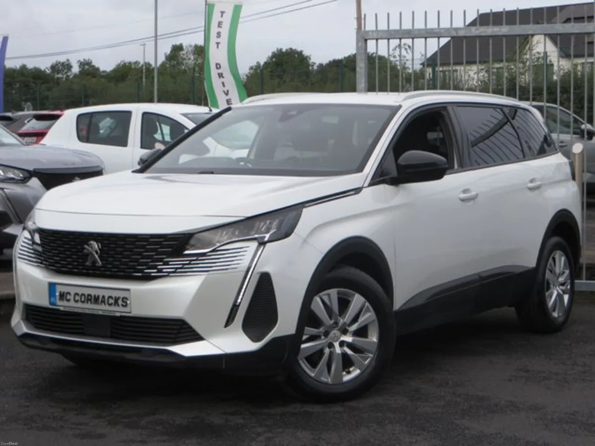 Peugeot 5008 BLUE HDI S/S ALLURE PREMIUM PLUS - Image 3