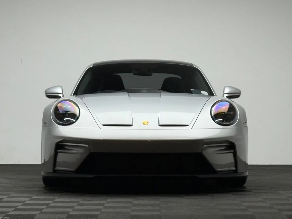 Porsche 911 GT3 TOURING 4.0 500HP PDK - Image 2