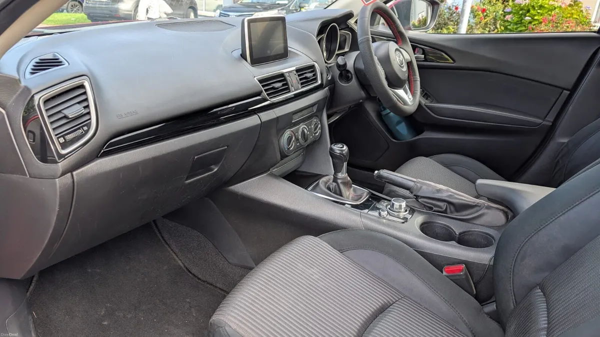 Mazda 3 1.5 diesel Very economical New NCT - Image 6