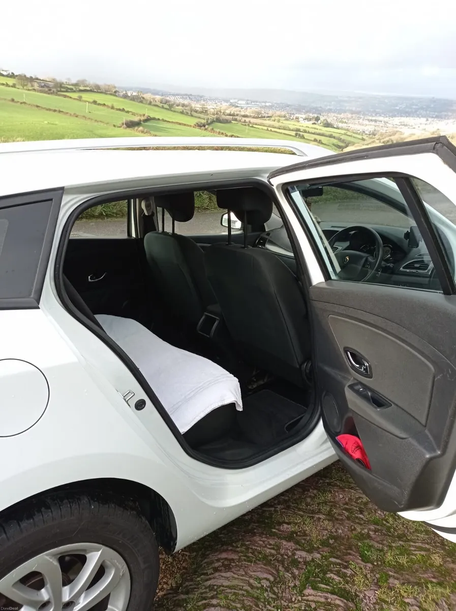 Renault Megane 2015 - Image 6